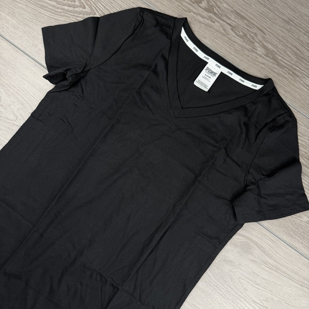 Victoria's Secret Pink Women's Short Sleeve V Neck T Shirt Black Medium